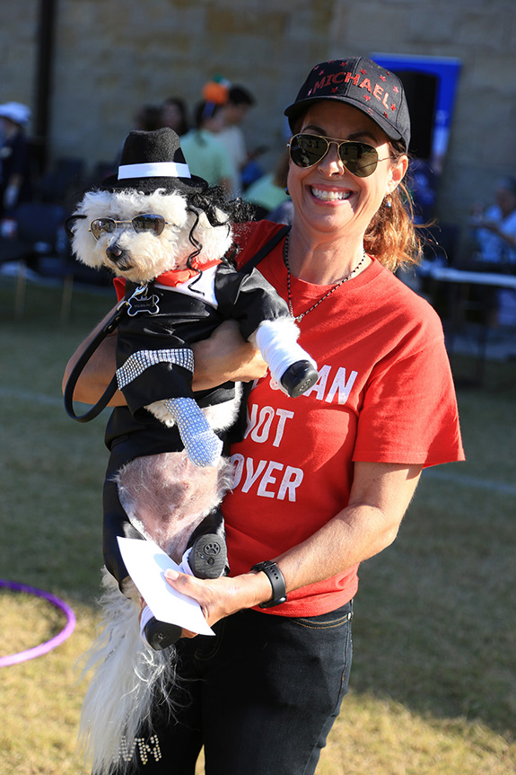 Dari Partian with her dog dressed as Michael Jackson, won Best of Show.