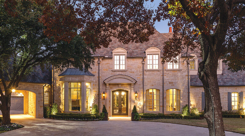 Margaret Chambers: Exceptional Exterior Lighting